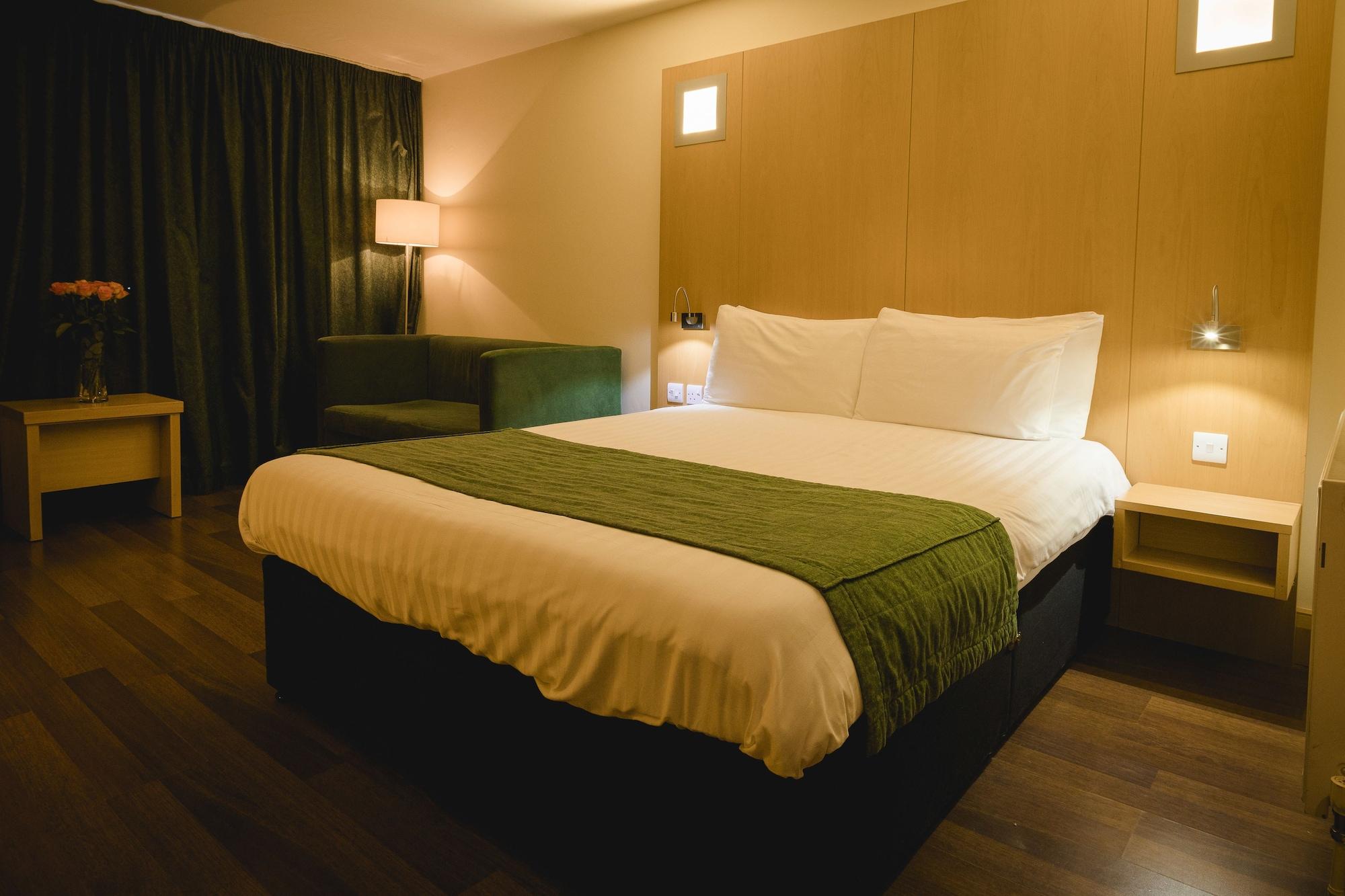 Station House Hotel Леттеркенни Экстерьер фото