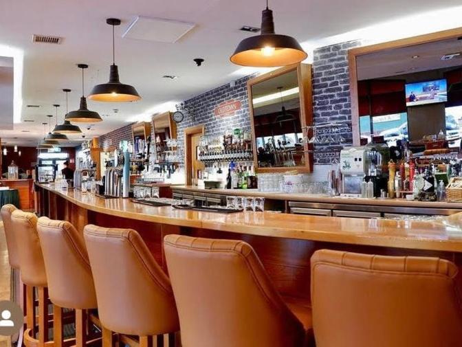 Station House Hotel Леттеркенни Экстерьер фото