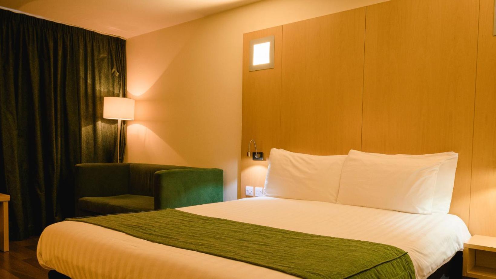 Station House Hotel Леттеркенни Экстерьер фото