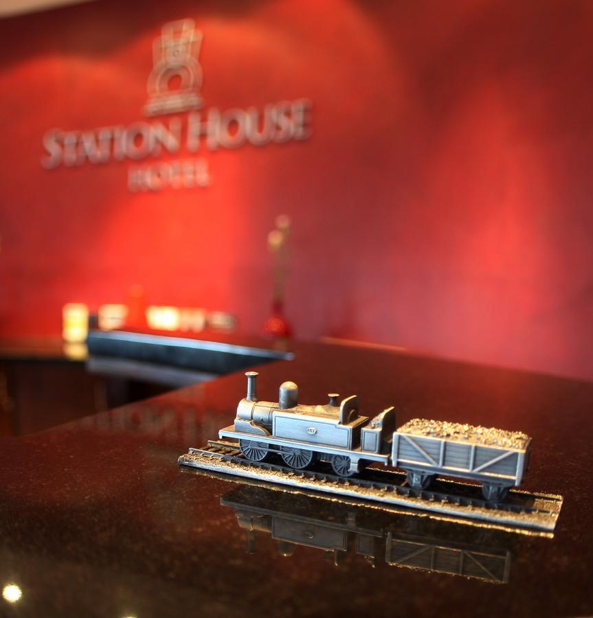 Station House Hotel Леттеркенни Экстерьер фото